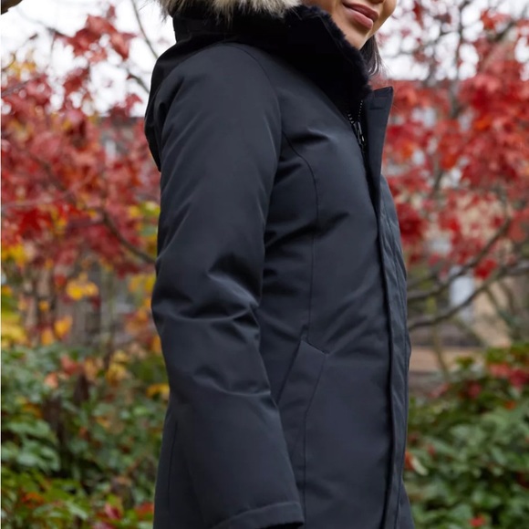 TNA Haven parka xsmall, zipper and magnectic closures, good for temp to -30 - Picture 1 of 6